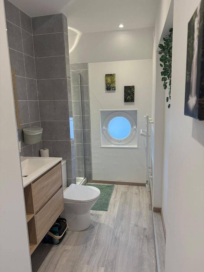 Location de vacances pour 12 personnes, avec vue et jardin dans Nanteuil-la-Forêt - 4