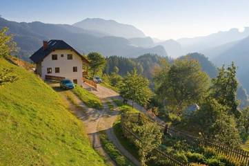 Cottage pour 2 personnes, avec terrasse ainsi que jardin et vue à Solčava