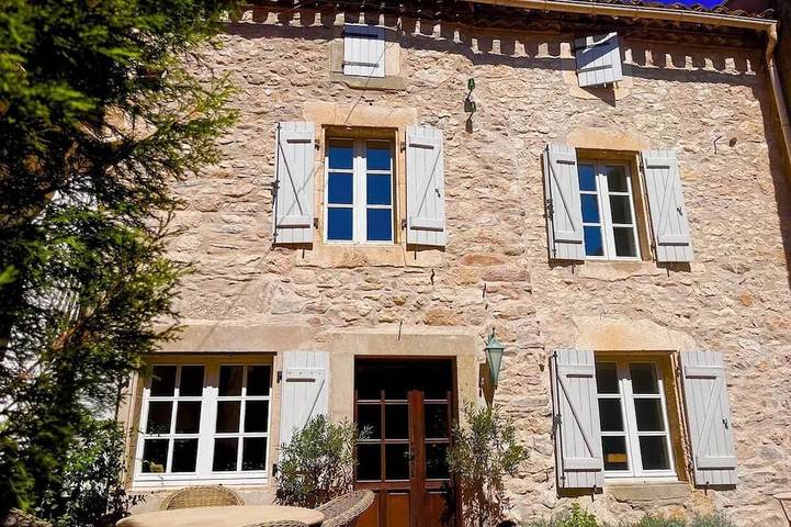 Location de vacances pour 6 personnes à Villeneuve-Minervois