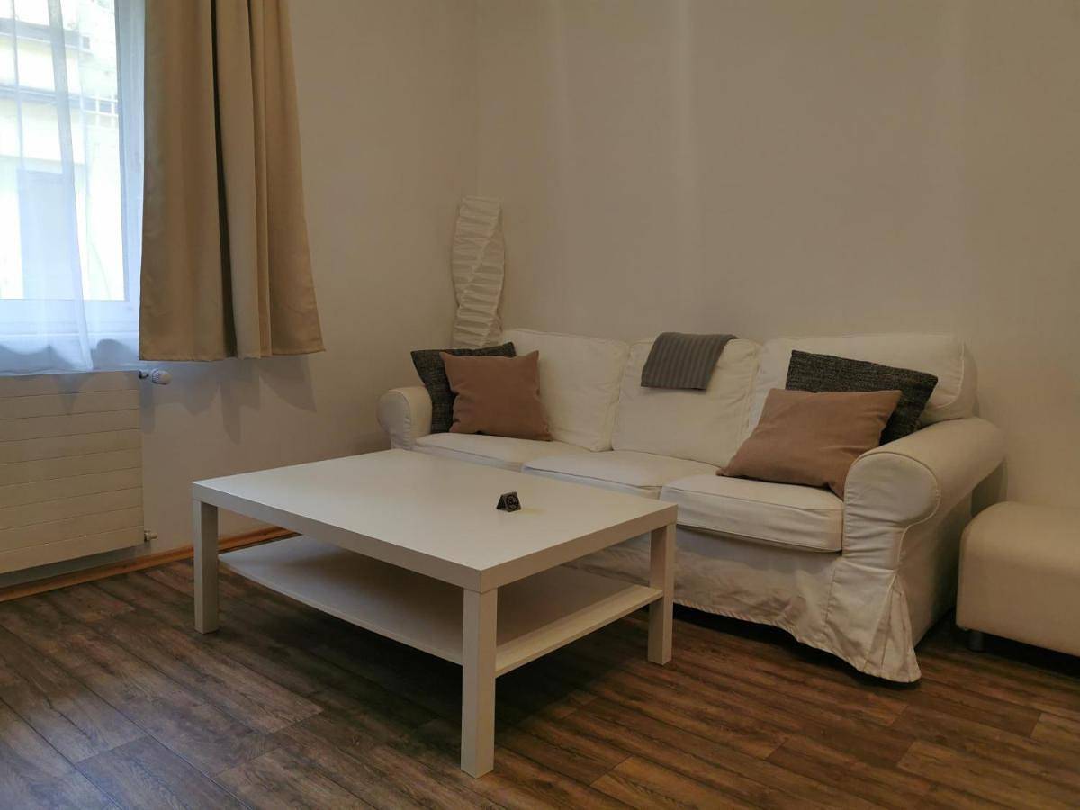 Ganze Wohnung, Ferienunterkünfte in Sievering mit Self-Check-In in Wien, Donau Niederösterreich