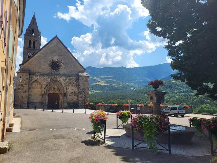 Appartement de vacances pour 6 personnes, avec Terrasse ainsi que Jardin et Vue