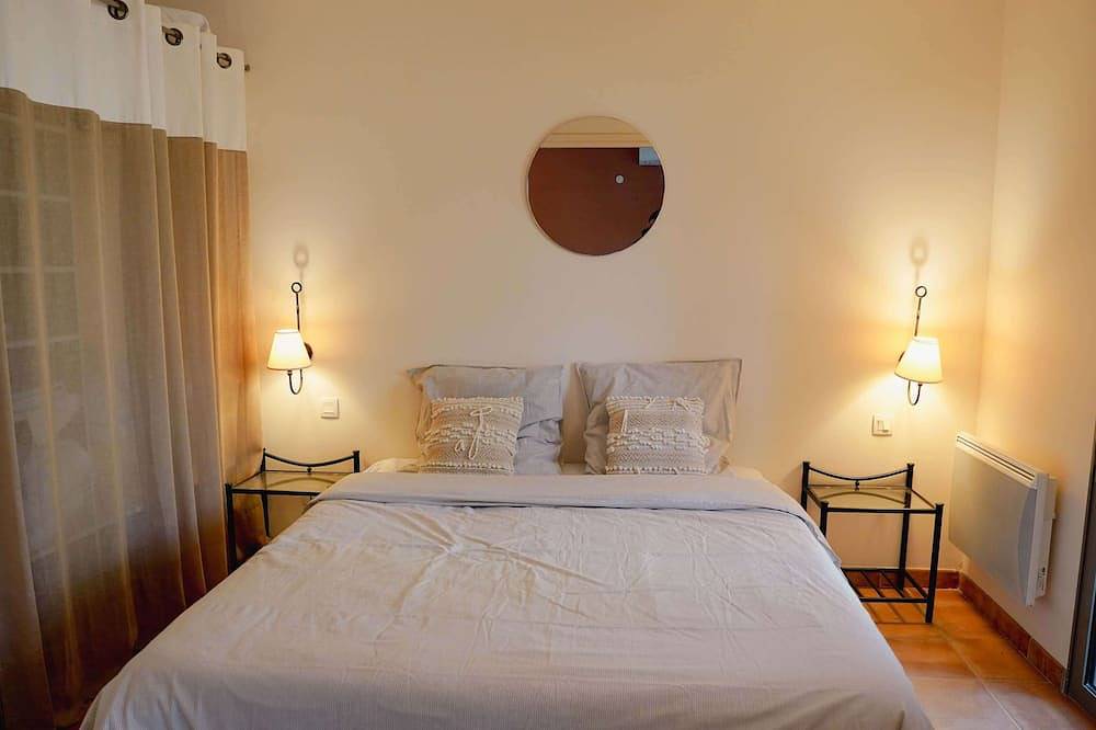 Appartement entier, Appartement 2 chambres Nature Golf de Saumane - Vue & Calme in Saumane-de-Vaucluse, Vaucluse