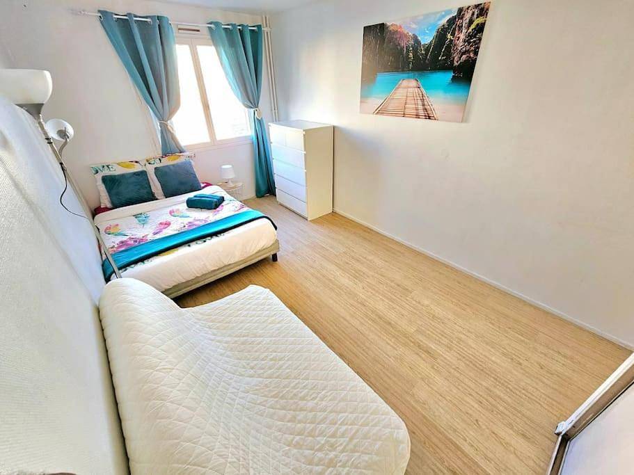 Appartement entier, One-Bedroom Apartment in Garges-lès-Gonesse, Val-d'Oise