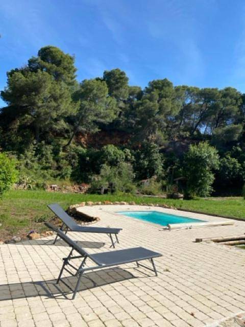 Location de vacances pour 2 personnes, avec piscine ainsi que jardin et vue à Quarante - 2