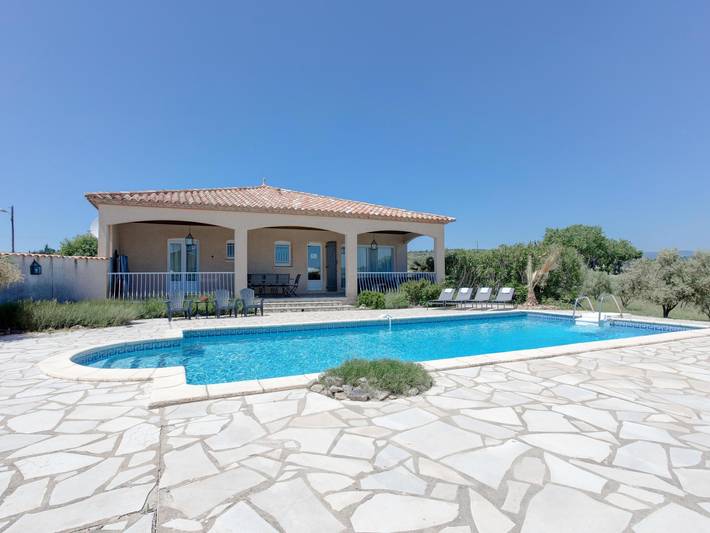 Villa pour 10 personnes, avec Terrasse ainsi que Jardin et Piscine dans Occitanie