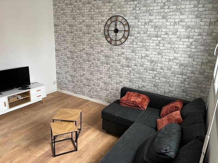 Gîte pour 8 personnes, avec terrasse dans Auchy-les-Mines
