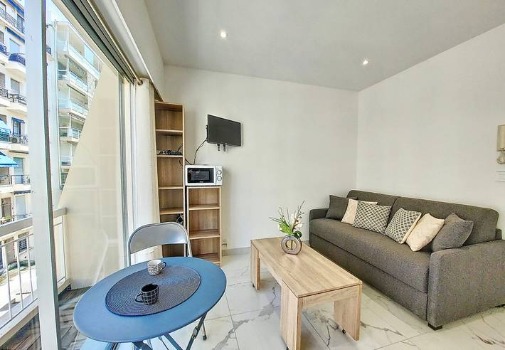 Gîte pour 2 personnes, avec balcon dans Office De Tourisme Et Des Congres De Nice - 2