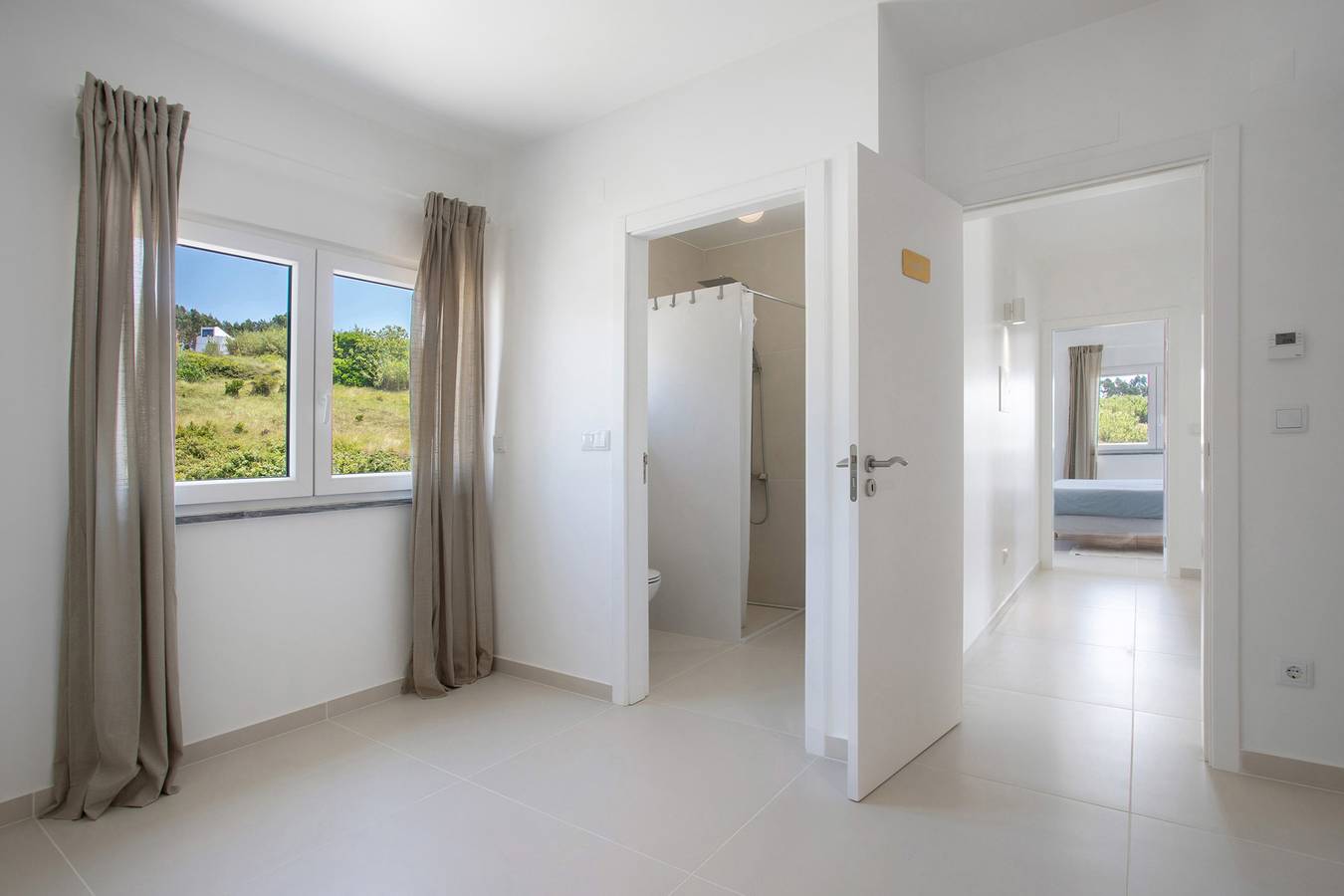 Quarto 'Mars' com vista para a montanha, piscina partilhada e acesso Wi-Fi in Lourinhã, Distrito de Lisboa