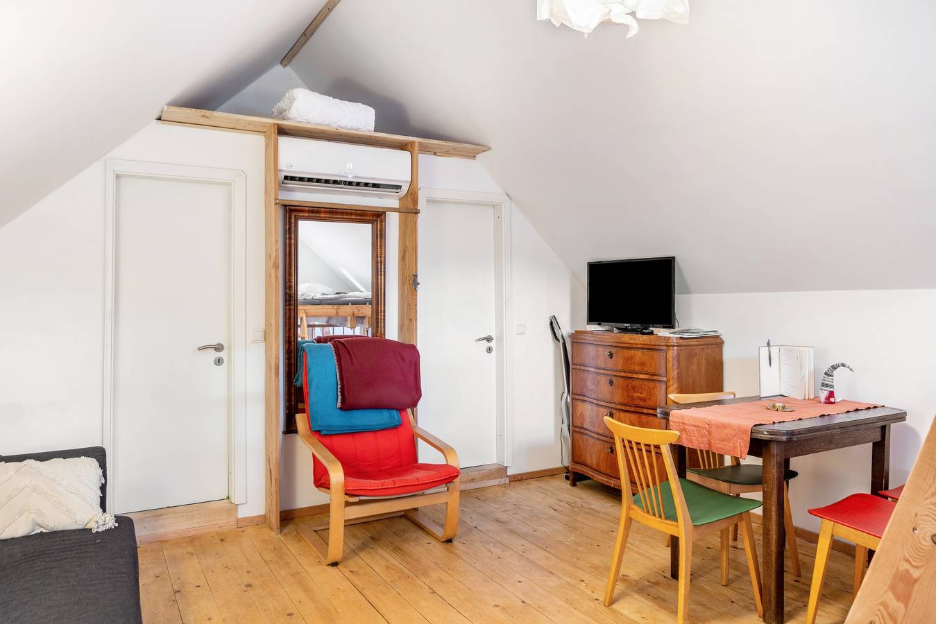 Ferienhaus 'Tiny House An Der Werra' mit Privatterrasse, Wlan und Klimaanlage in Bad Sooden-Allendorf, Werratal