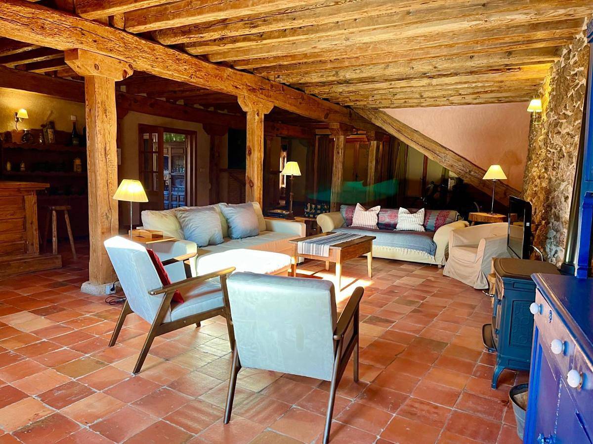 Four-Bedroom House in Sotosalbos, Provincia de Segovia