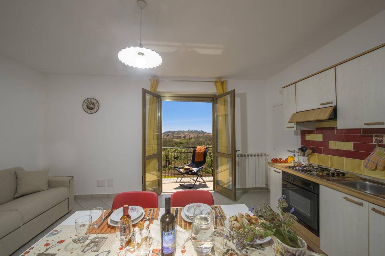 Ganze Wohnung, Apartment mit Terrasse in Pianillo – 65 m², Gartenblick in Pianillo, Agerola