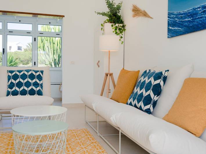 Bungalow mit privater Terrasse nahe am Meer in Charco del Palo, Haría