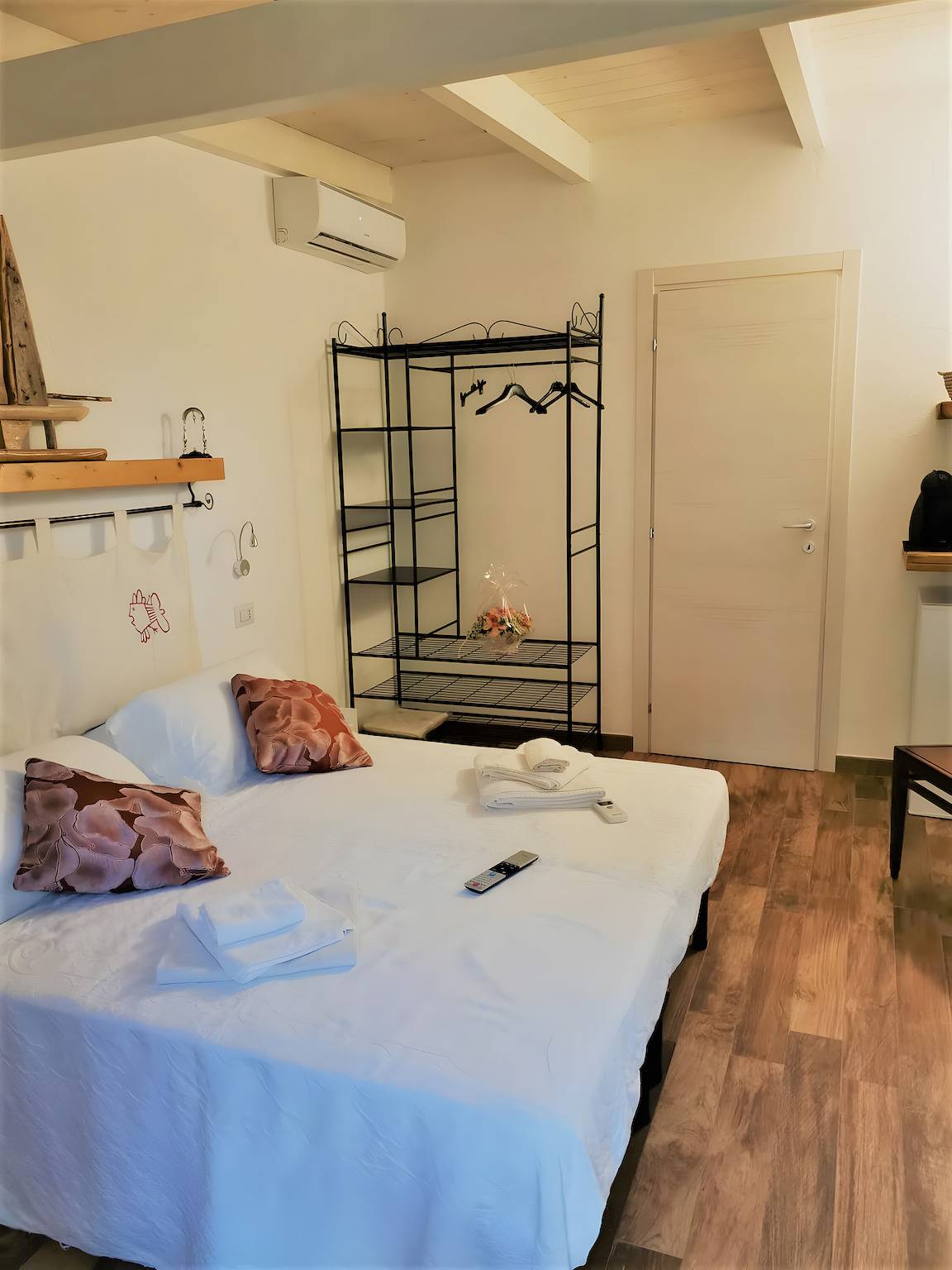 Ganze Wohnung, Apartment 'Rosmarino' mit Gemeinschaftspool, Wlan und Klimaanlage in Sassari Provinz