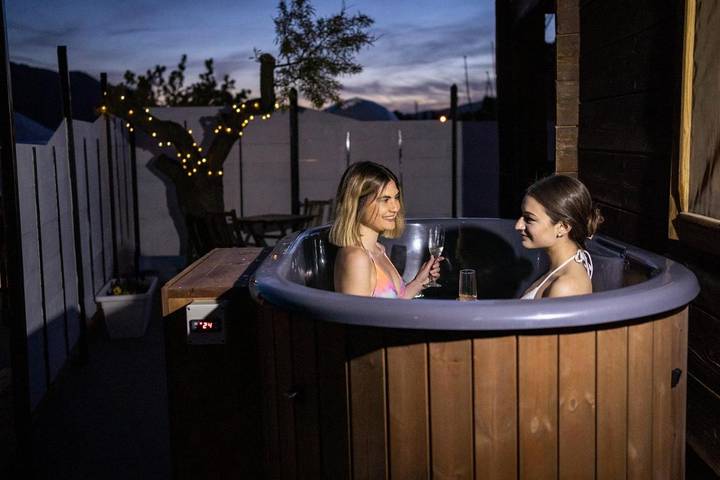 Casa rural para 2 personas, con Jacuzzi y Terraza además de Jardín y Piscina en Caravaca de la Cruz