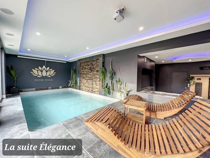 Chambre d’hôte pour 2 personnes, avec Jacuzzi et Terrasse ainsi que Piscine et Sauna dans le Pas-de-Calais