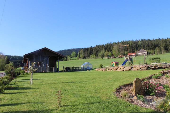 Ganze Ferienwohnung, Ferienwohnung Schwarz - Ferienwohnung mit Terrasse in Lohberg, Ostbayern