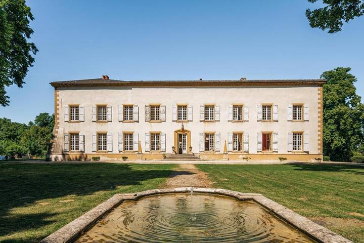 Maison d’hôte pour 2 personnes, avec Terrasse et Jardin ainsi que Piscine et Vue à Beausemblant