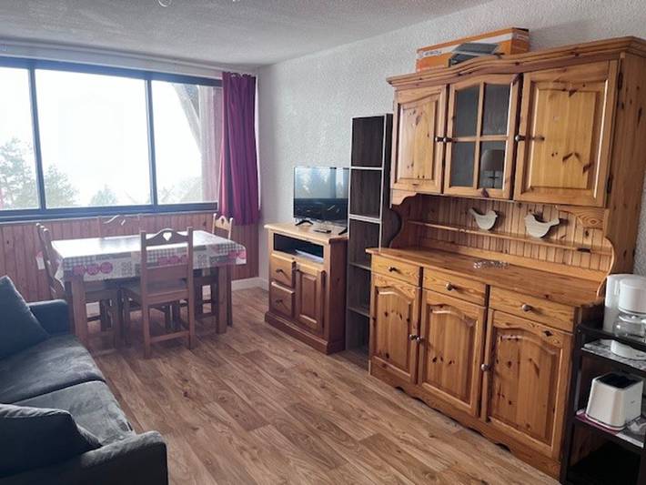 Gîte pour 4 personnes, avec piscine dans Lac Pavin