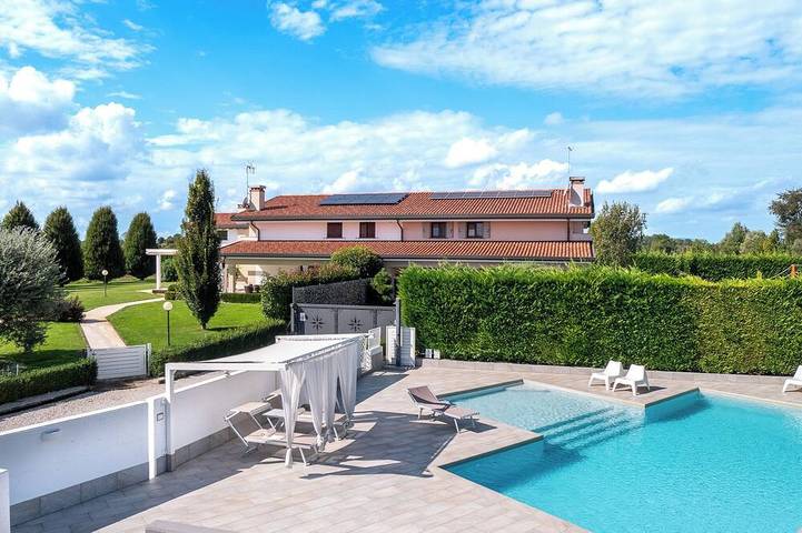 Agriturismo per 5 persone, con piscina e giardino in Provincia di Padova