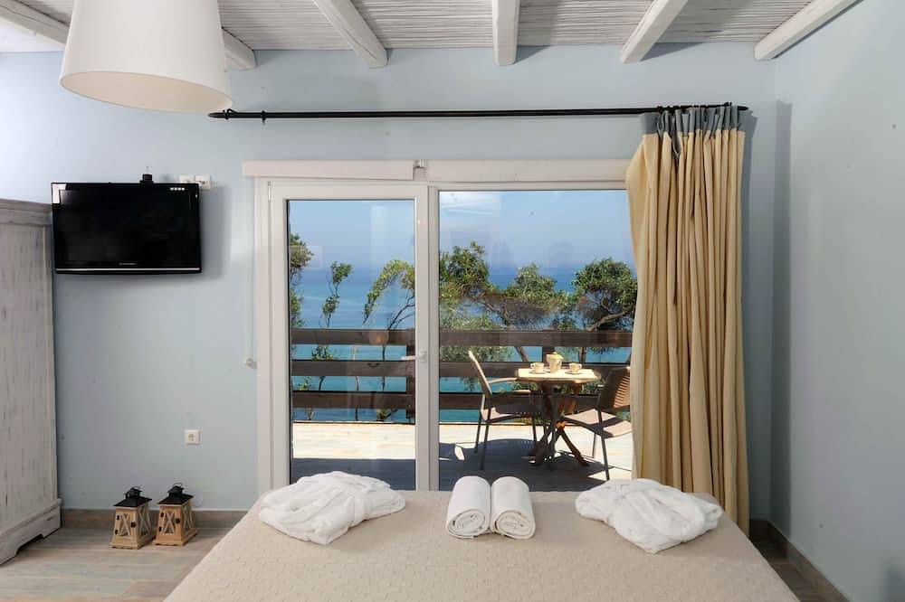 Verträumte Villa am Meer mit beheiztem Pool in Agios Spiridon, Korfu