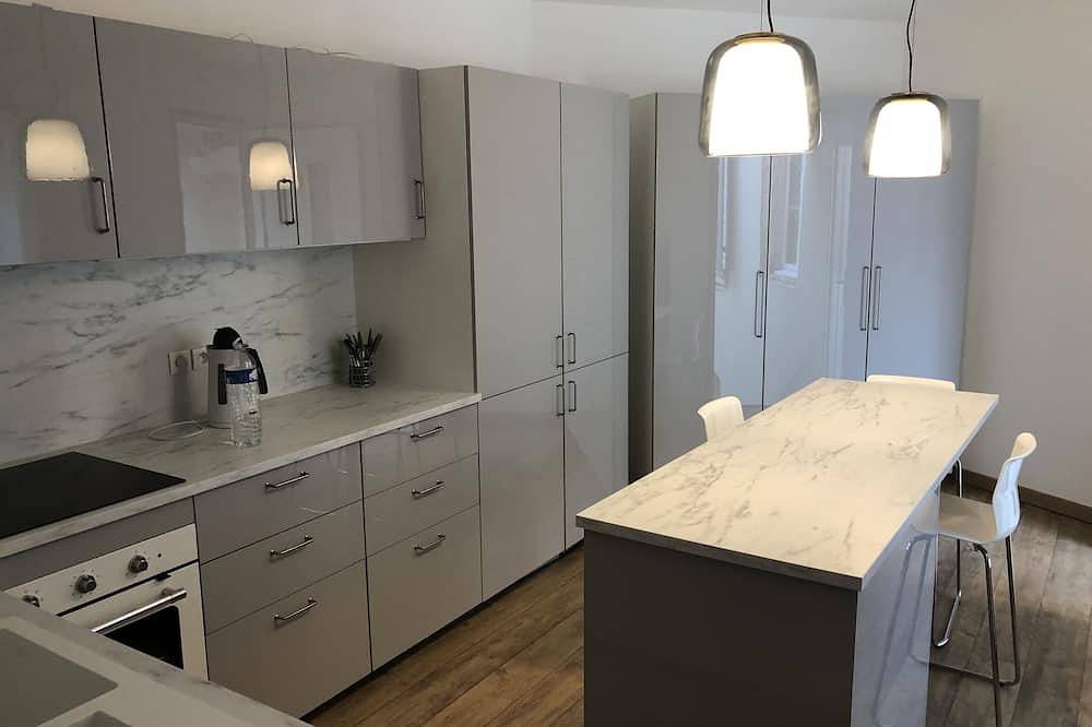 Apartamento entero, Apartment in the center of Rochefort du Gard in Rochefort-du-Gard, Region de Nimes