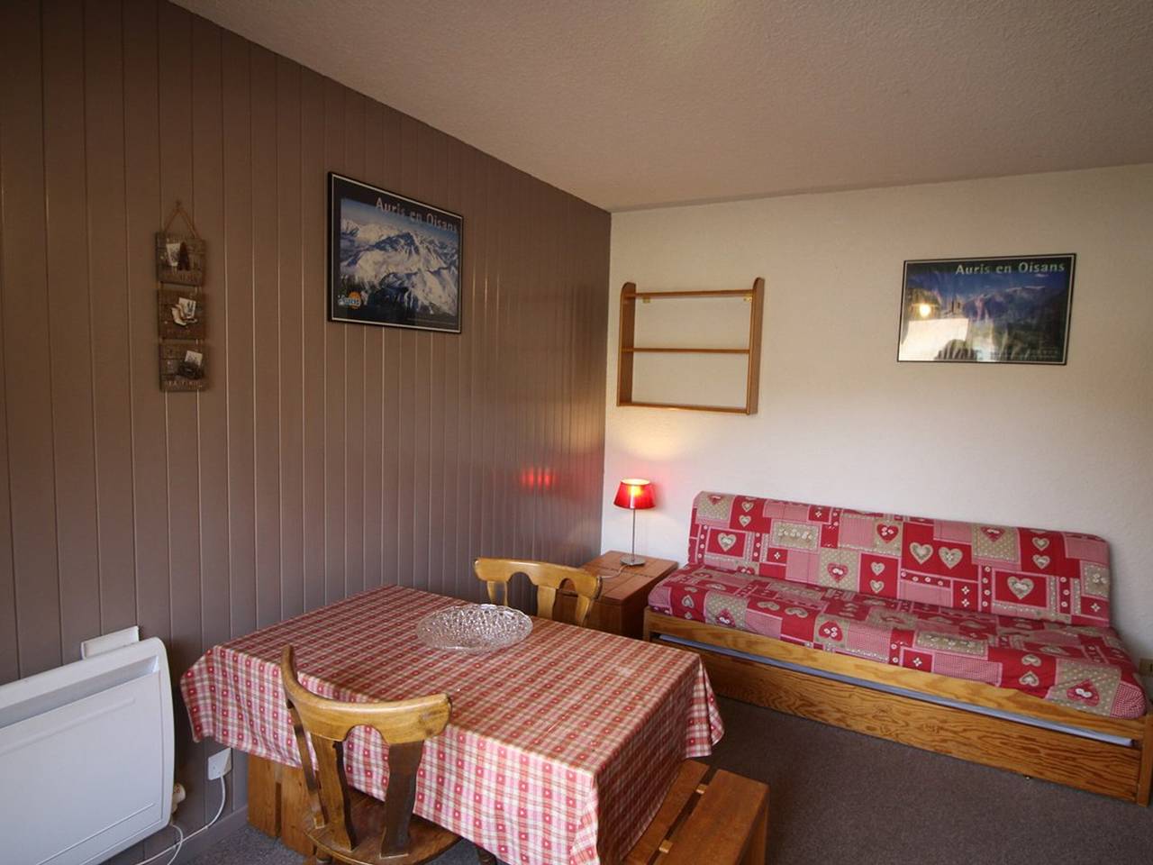 Appartement entier, Studio cabine 3 couchages au pied des pistes à Auris en Oisans in Auris, Parc national des Écrins