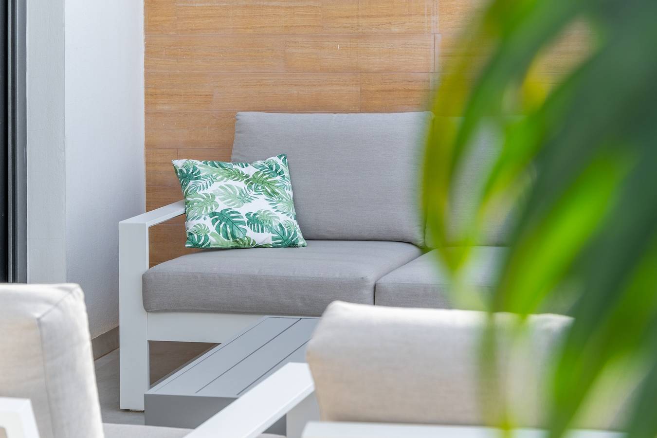 Apartamento entero, Apartamento vacacional "Verano" con piscina climatizada, 5 terrazas privadas y Wi-Fi in Orihuela, Costa Blanca