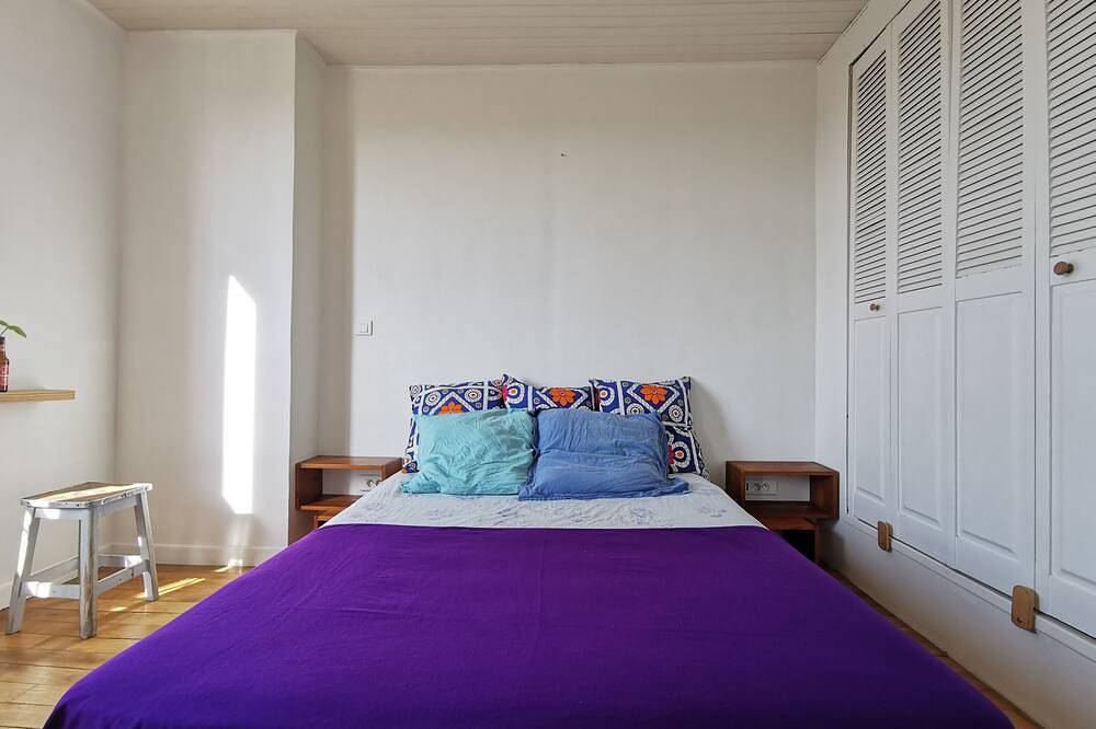 Entire apartment, Grand Duplex Calme et Lumineux - à 2 pas de Paris et Disney in Neuilly-Plaisance, Seine-Saint-Denis