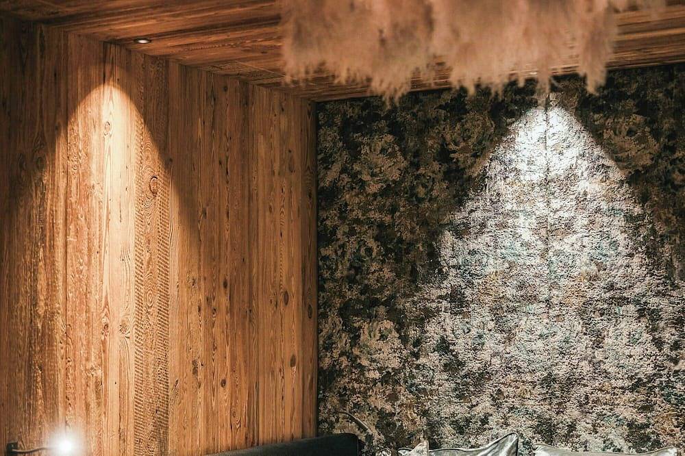 Luxuriöses Chalet in den Dolomiten mit Spa und Pool in Daunëi, Wolkenstein