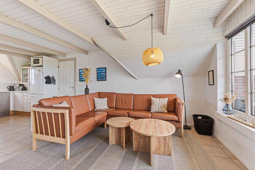 Reetgedecktes Ferienhaus in den Dünen mit Panoramaaussicht in Søndervig, Holmsland Klit