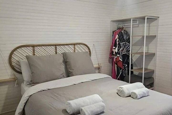 Gîte pour 5 personnes, avec piscine à Douville - 3