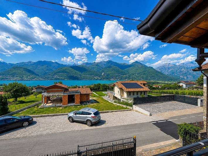Gîte pour 4 personnes, avec Balcon ainsi que Jardin et Vue sur le lac à Colico - 3