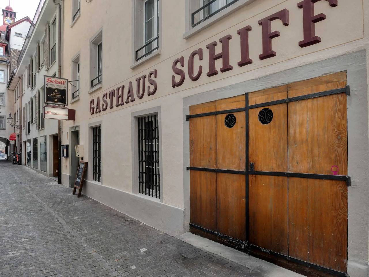Ganze Wohnung, 2 Zimmer 5 Personen in Luzern Zustellkreis, Luzern