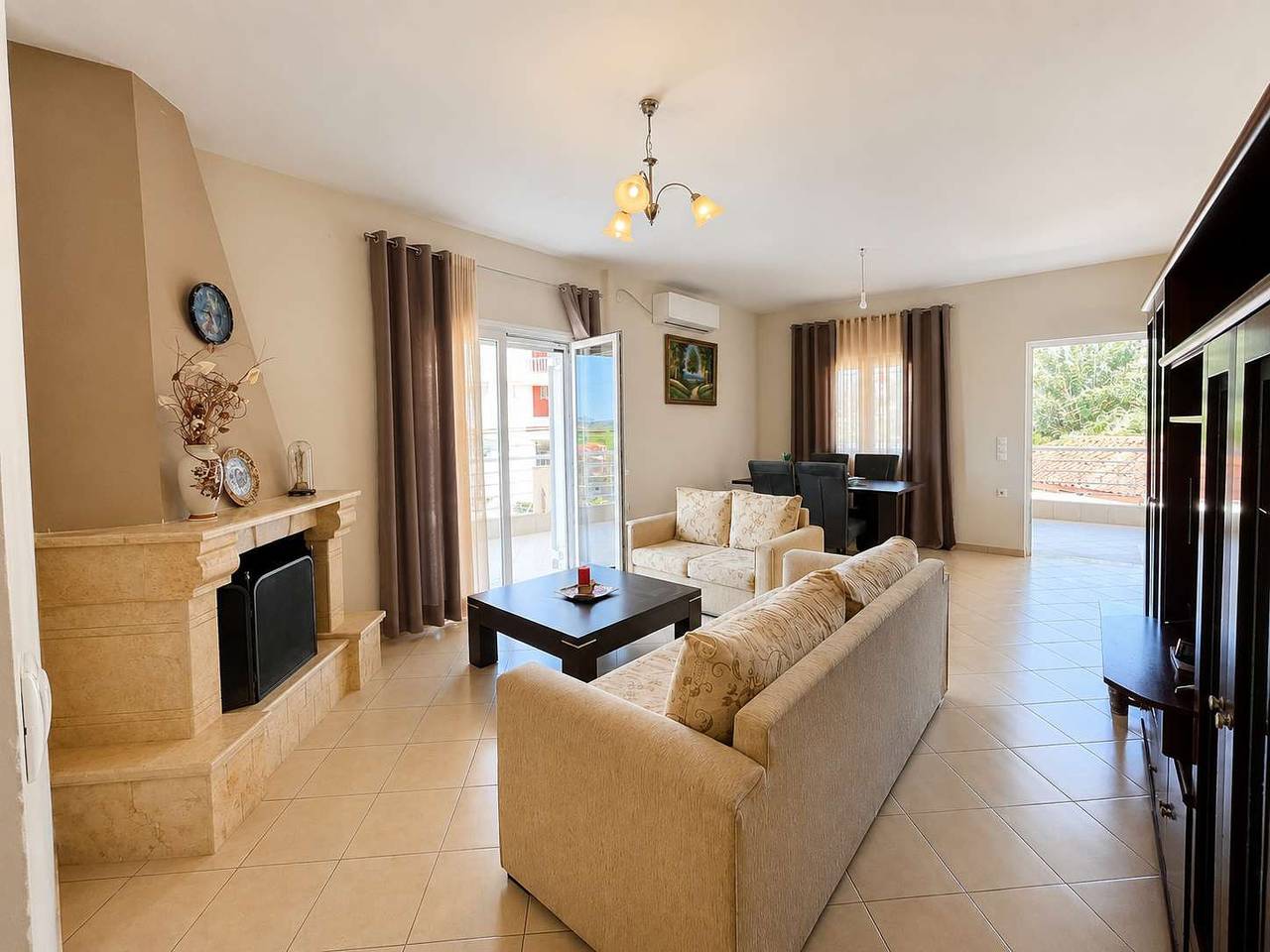 Ganze Wohnung, Villa Foiniki Hariklia - Near Blue Eye & Saranda in Finiq, Vlorë