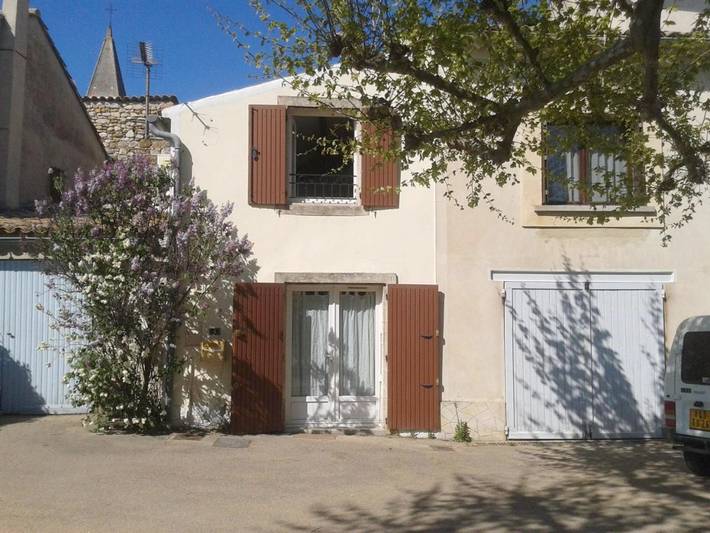 Gîte pour 4 personnes, avec terrasse et vue à Saint-Pantaléon-les-Vignes