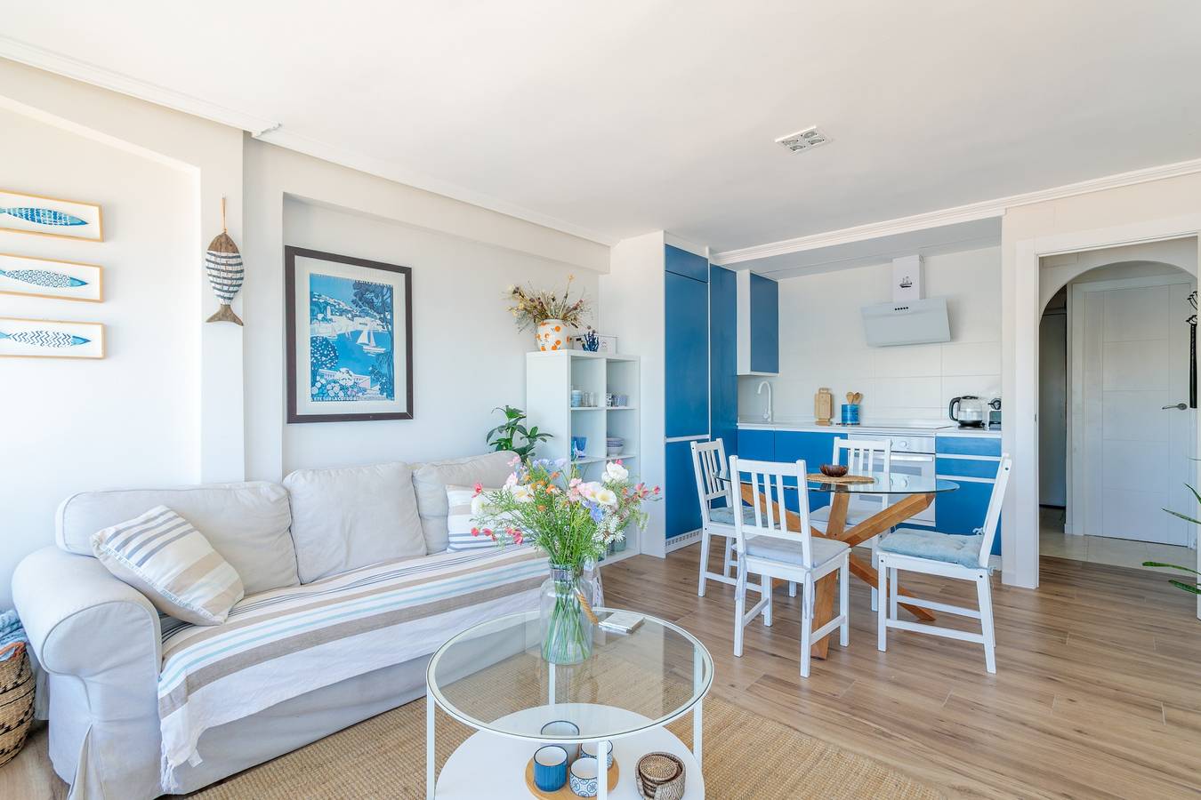Hel lägenhet, Apartment 'Primera Linea De Playa' with Sea Views, Wi-Fi and Air Conditioning in El Campello, Costa Blanca