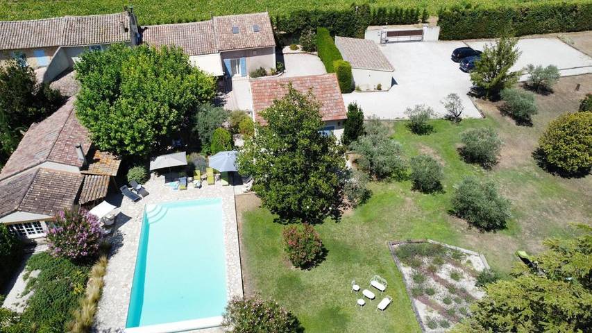 Chambre d’hôte pour 2 personnes, avec Terrasse ainsi que Jardin et Piscine