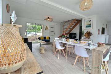 Gîte pour 8 personnes, avec jardin et terrasse dans Plage de la Ville Berneuf