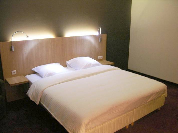 Hôtel pour 2 personnes, avec terrasse dans Gare De Bruxelles Midi - 2