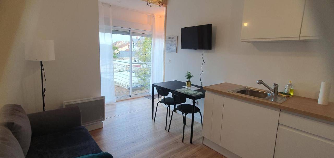 Appartement entier, One-Bedroom Apartment in Tarbes, Hautes-Pyrénées