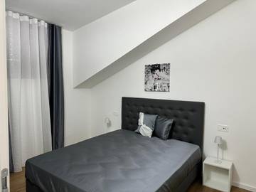 Location de vacances pour 3 personnes, avec jardin à Giffoni Valle Piana