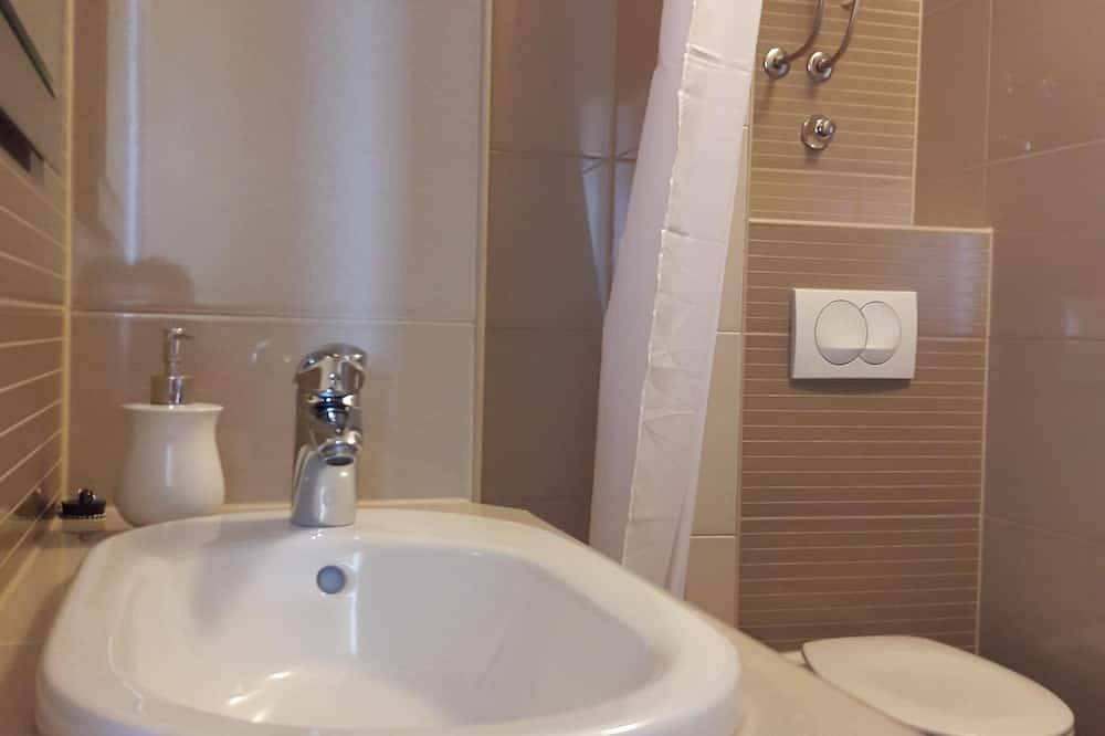 Entire apartment, Studio/apartment 1 with sea view in Jelsa, Hvar