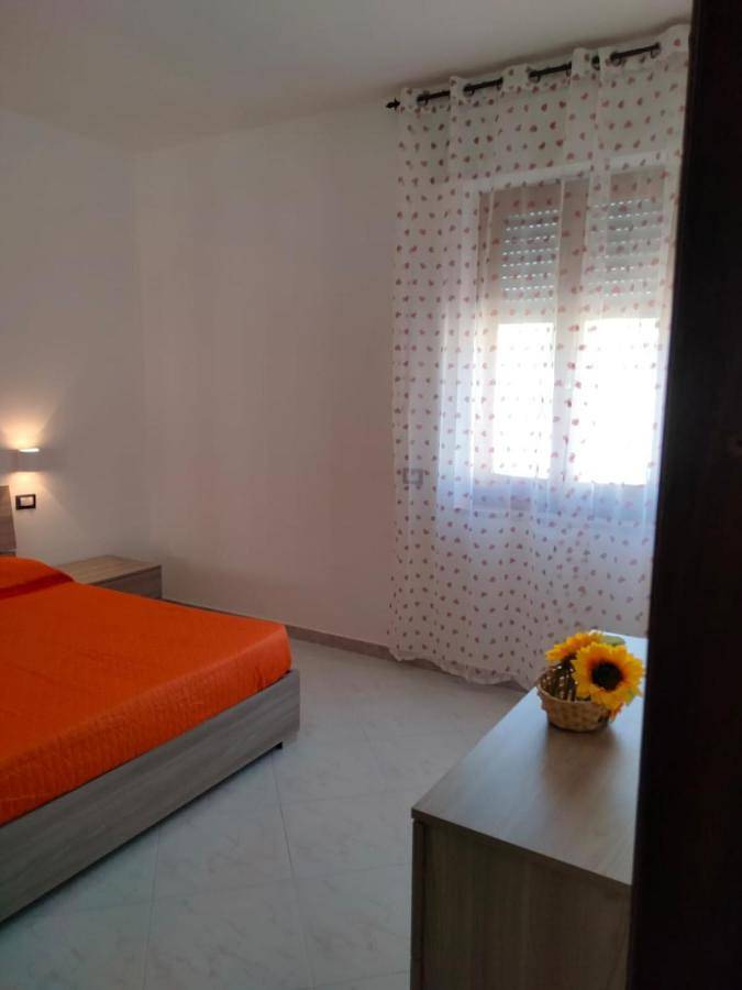 Gîte pour 8 personnes, avec vue et terrasse, animaux acceptés à Bosa Marina - 3