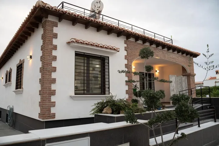 Casa de vacaciones para 6 personas, con jardín y jacuzzi - 1