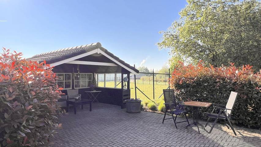 Ferienhaus für 2 Personen, mit Terrasse in Velden