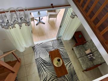 Gîte pour 2 personnes, avec jardin ainsi que piscine et vue dans Bora Bora