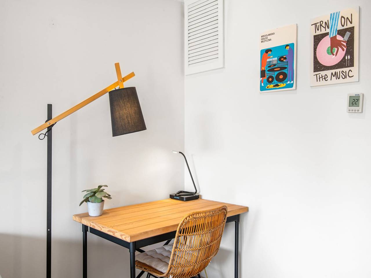 Entire apartment, Family Friendly 3-Bed with Courtyard & Parking in Melbourne, Moonee Valley City