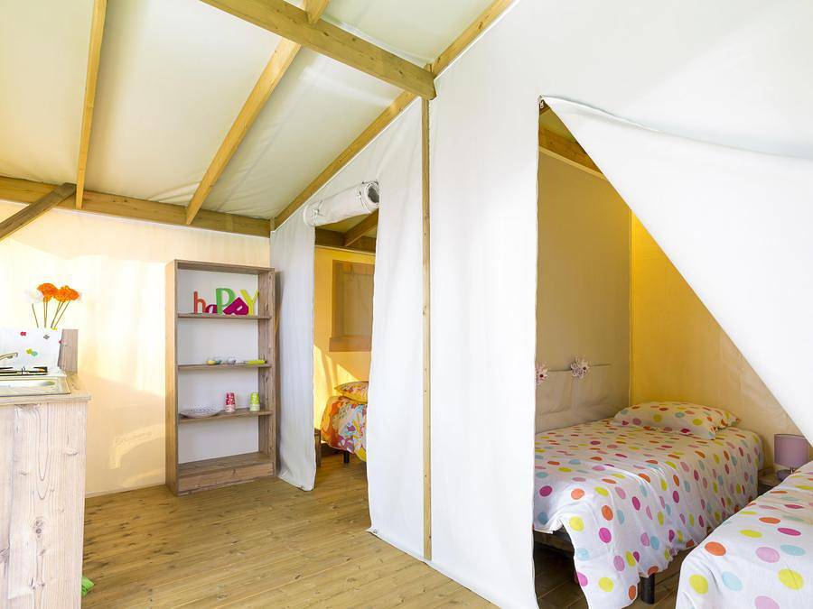 Flower Camping Beauchêne - Bungalowzelt 4 personen - Funflower Standard 20m² / 2 Zimmer - Terrasse (ohne eigene Sanitäranlagen) in Avrillé (Vendée), Vendée