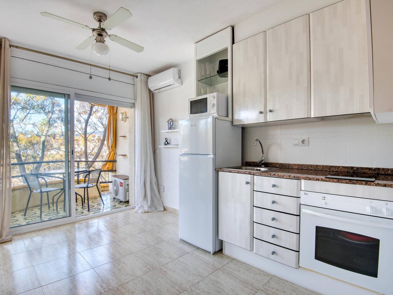Geheel vakantieappartement, Vakantieappartement voor 3 personen met balkon/terras in Platja d'Aro, Costa Brava
