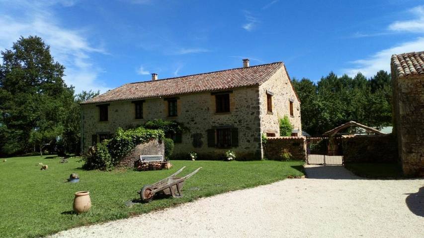 Location de vacances pour 2 personnes, avec Terrasse à Lacapelle-Biron